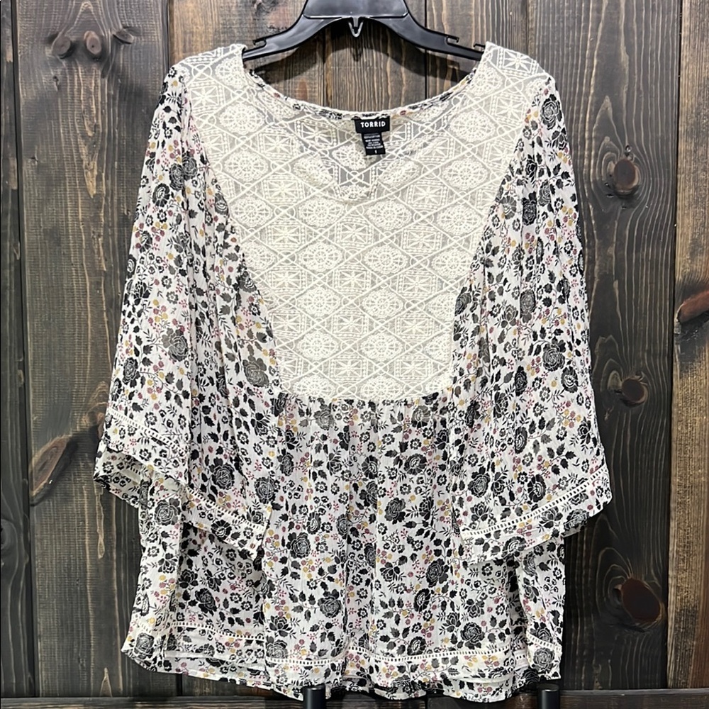 Torrid Black Floral Flutter Sleeve Top 1 White Lace Sheer Boho Chic Cottagecore